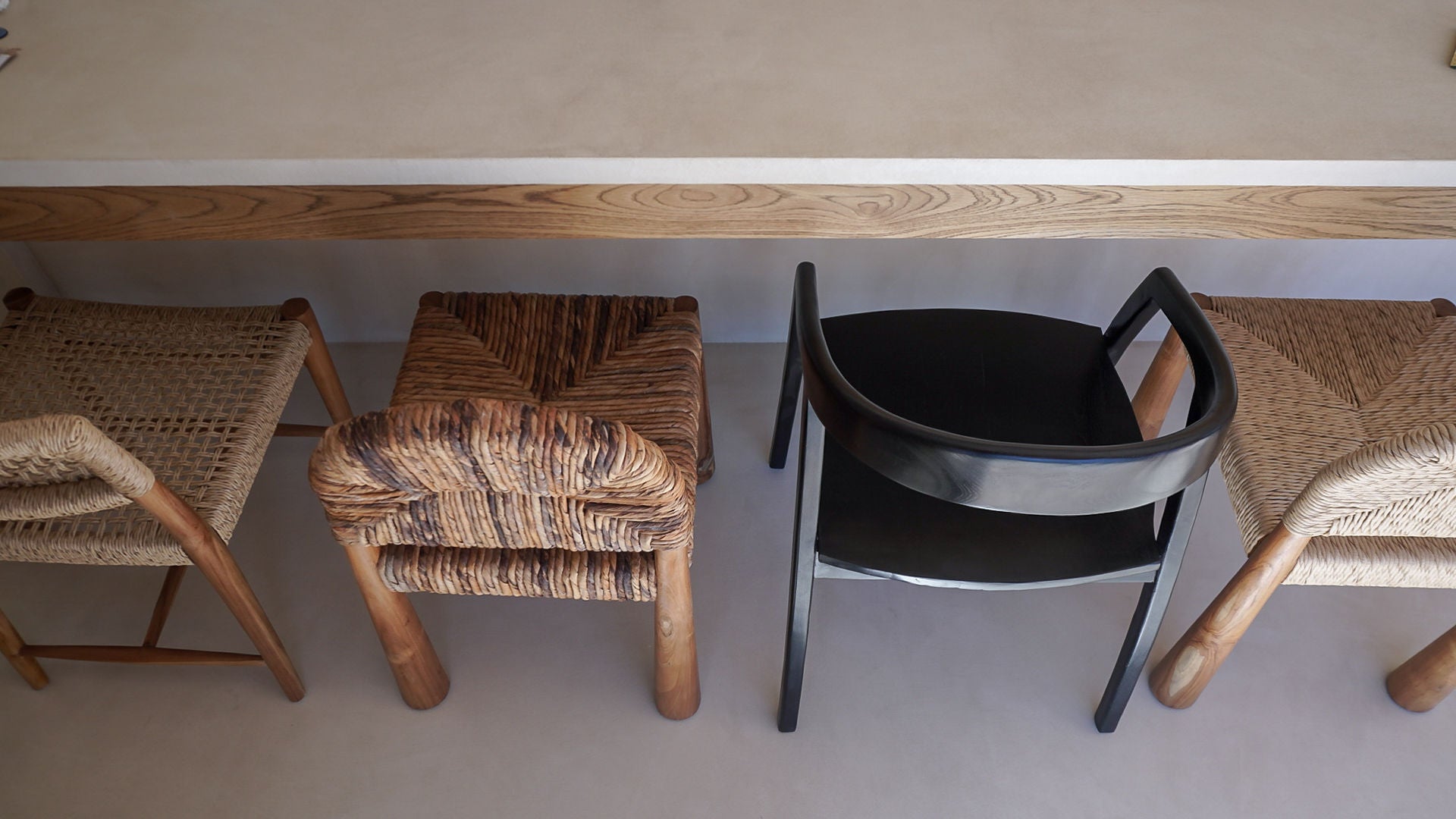CHAISE